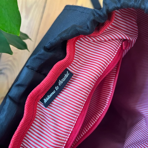 Herschel Small Backpack - Picture 4 of 4